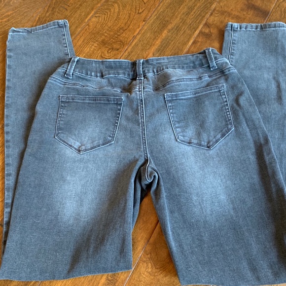 Maurices Regular (M) Black Jeggings - Picture 2 of 3